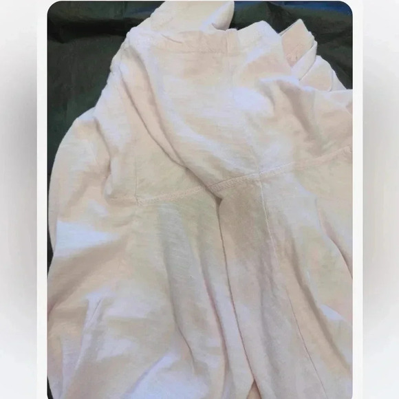 Free Planet Pink Short  Sleeve Top Shirt Size Medium - Picture 7 of 8